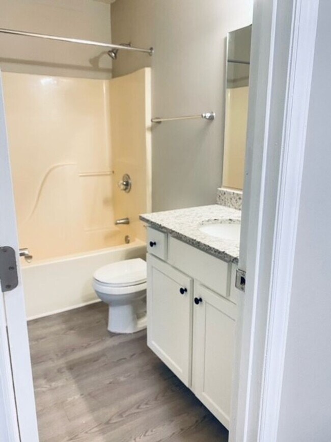 Photo - Large 2 Bedrooms w/ 2 Bath - Fully Renovated Unit 6H