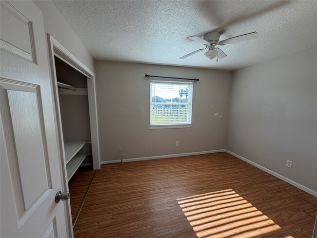 Photo - 6723 Heards Ln Unit 1
