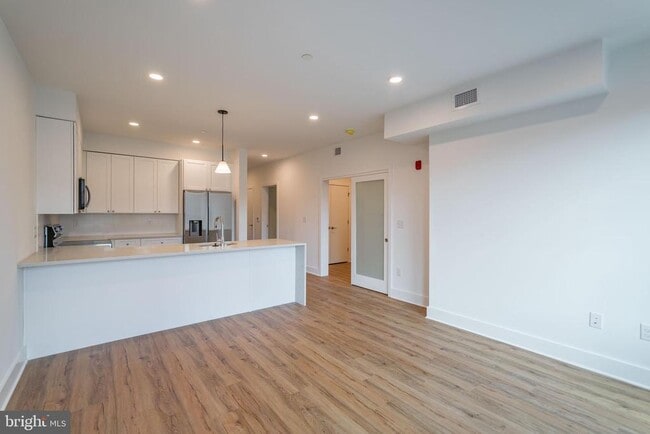 Photo - 2101 Washington Ave Unidad LAYOUT F -  345