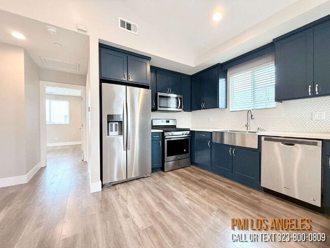 Photo - 3650 Percy St
