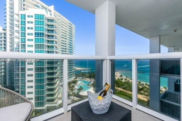 Building Photo - 10275 Collins Ave Unit 1404