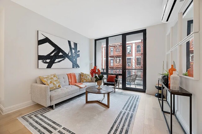 Building Photo - 127 W 112th St Rental