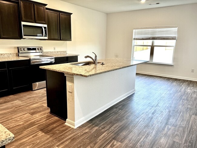 Photo - 16412 Farmhouse Ln