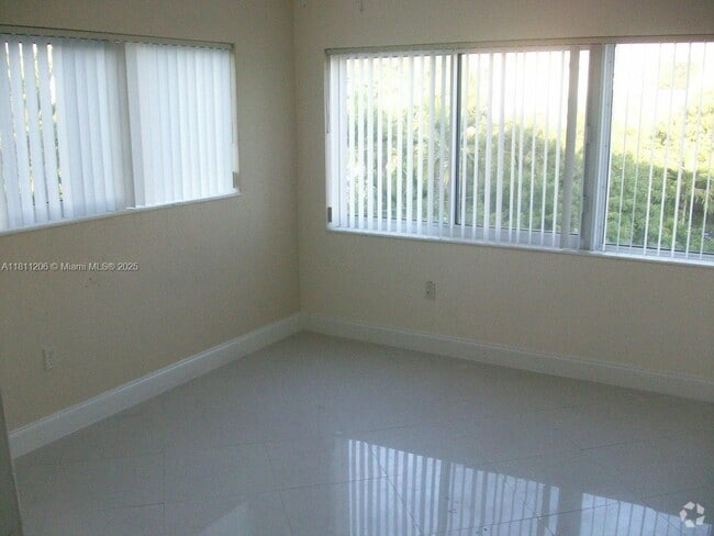 Building Photo - 10001 W Bay Harbor Dr Unit 306 Rental