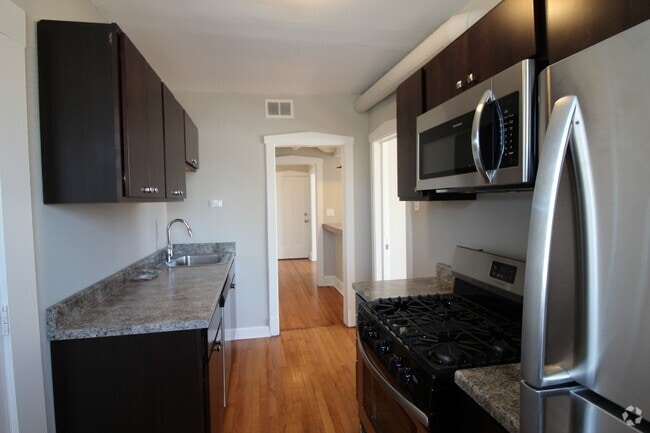 Building Photo - 4402 W Belden Ave Unit 2 Rental