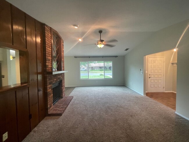 Photo - 3/2 (Northwood Oaks) Beautiful split floor plan home with custom brick accents and large landscap...