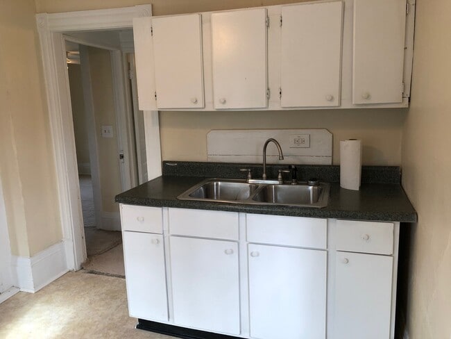 Cocina - 308 Rose St