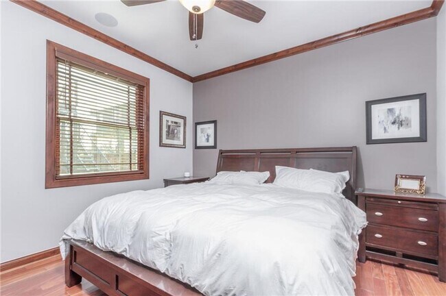 Photo - 1 bedroom In Unique Duplex East of Downtown Unit B