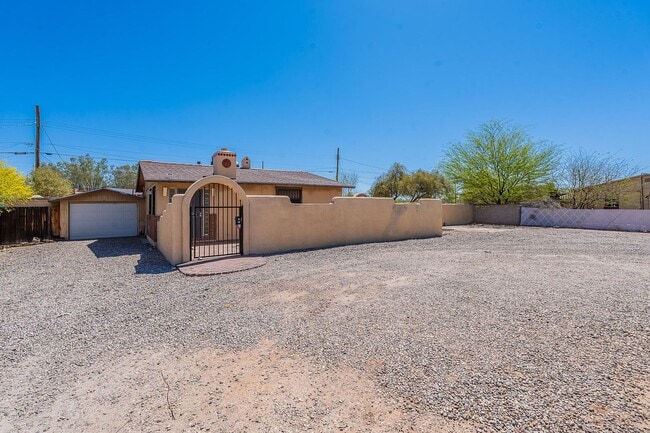 Spacious 4 bed 2 bath - Spacious 4 bed 2 bath House