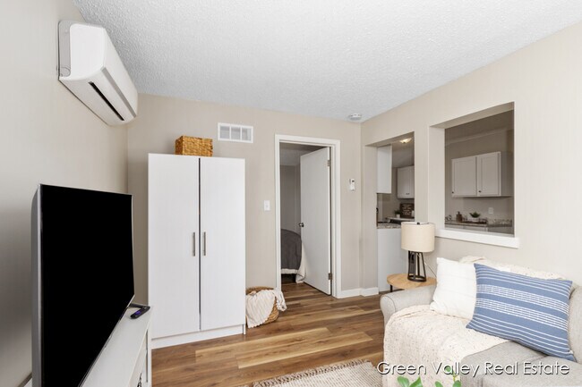 Photo - 1543 Beidler St Unit 4