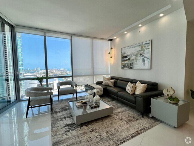 Building Photo - 851 NE 1st Ave Unit 2309 Rental