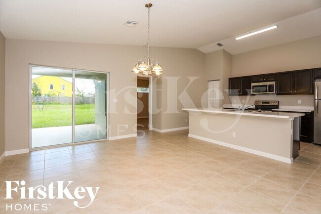 Photo - 3501 SW Voyager St