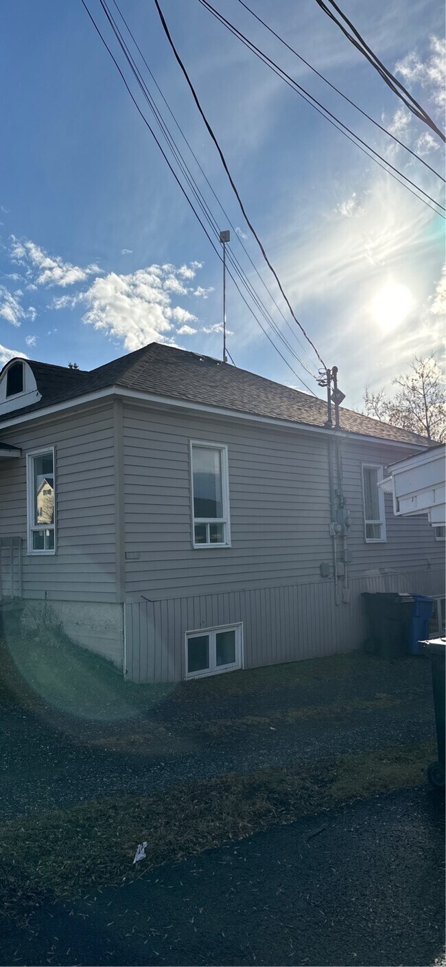 Photo - 227 Rue Main Street