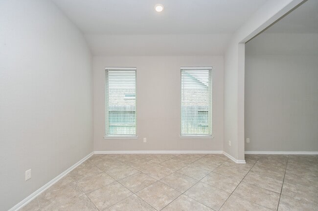 Building Photo - 18522 Hayden Pond Dr Rental