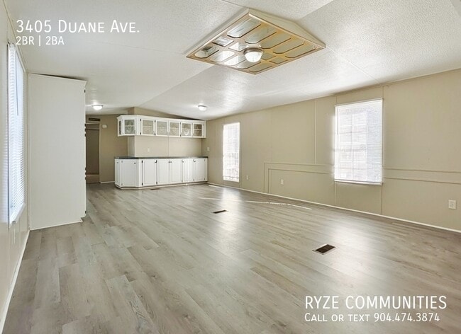 Photo - 3405 Duane Ave