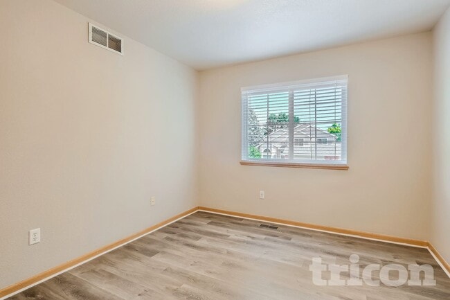 Photo - 2215 Sweetwater Creek Dr