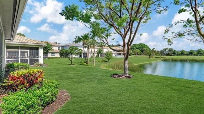 Photo - 4729 Greenway Dr