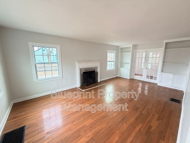 Photo - 1701 4th Terrace W