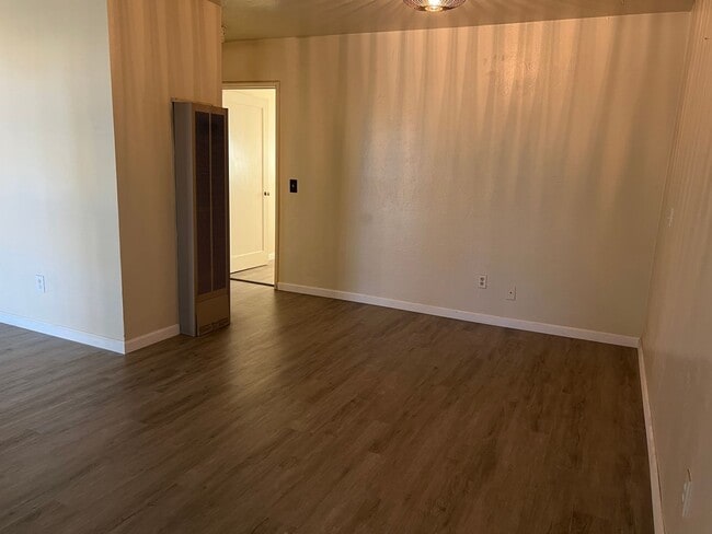 Photo - 2007-2009 N Teilman Ave Unit 2007 N Teilman Ave