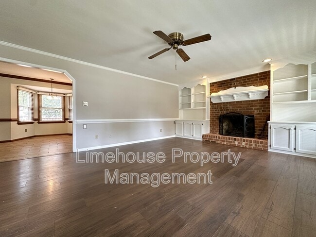 Photo - 4033 Kalona Rd