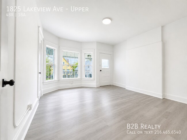 1825 Lakeview Rd Unidad Upper