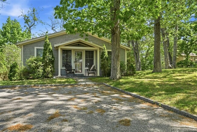 Building Photo - 1185 Fleetwood Rd