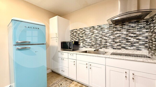 Photo - 1419 E Hatcher Rd