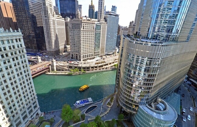 Photo - 405 N Wabash Ave