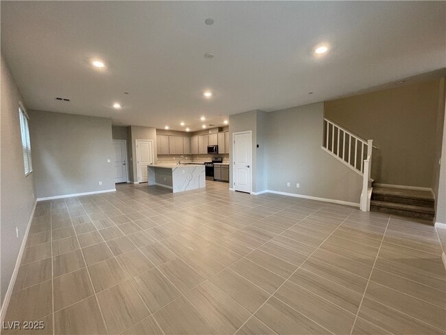 Photo - 490 Fairview Hills St