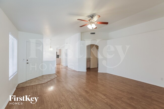 Photo - 13195 W Cypress St