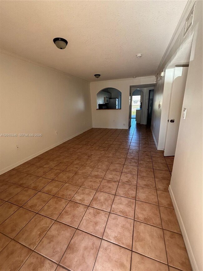 Photo - 3395 NE 10th St Unidad 103