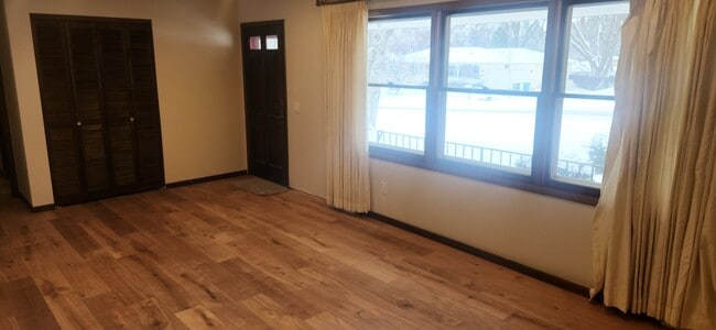 Photo - 5736 Pembroke Dr