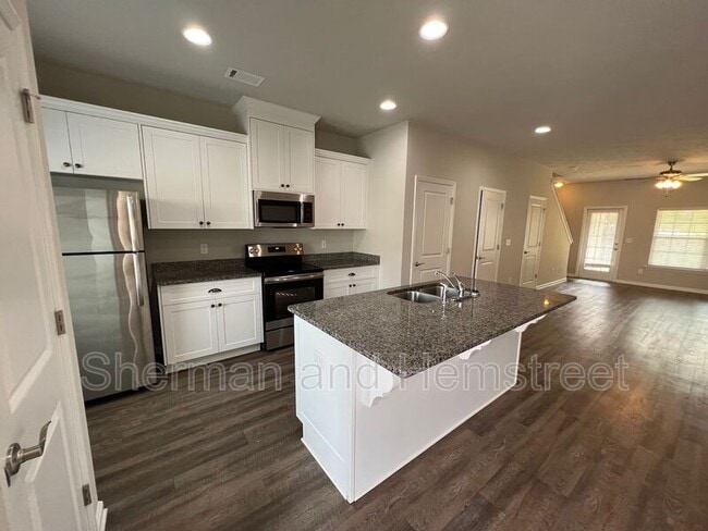 Photo - 672 Dobhill Ln Unit 672