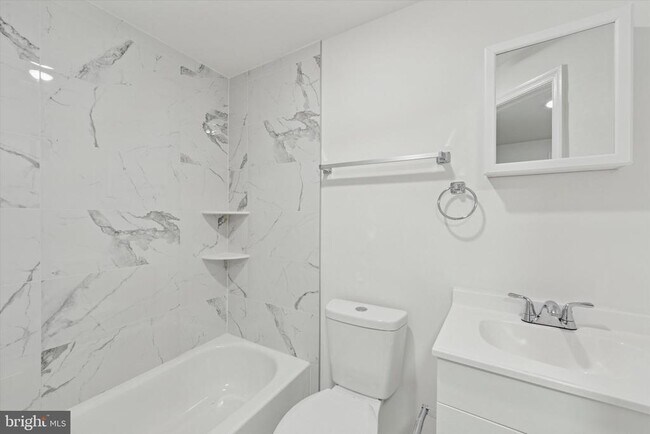 Photo - 1626 N 17th St Unit 302