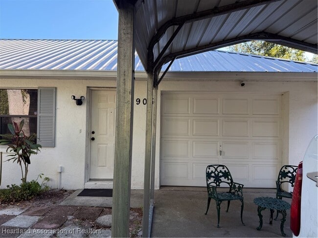 Photo - 905 Larkspur St