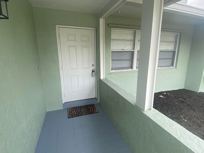 Photo - 1317 Willow Rd