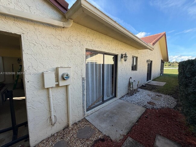 Photo - 16233 Laurel Dr