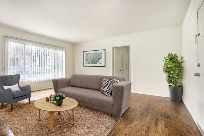 Photo - Fulton Apartments