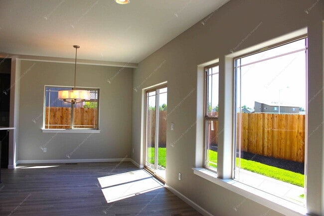 Photo - 3 BR home in Northwest Redmond w/ Mountain Views