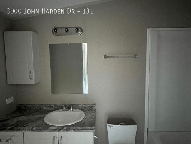 Photo - 3000 John Harden Dr