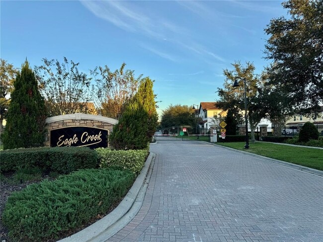 Photo - 9799 Winnington St