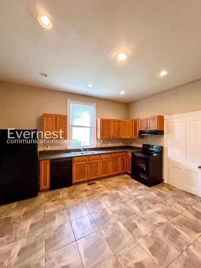 Photo - 3 Bed, 1 Bath Home with Driveway and Hardwood Floors | Housing Vouchers Accepted | Available Now!