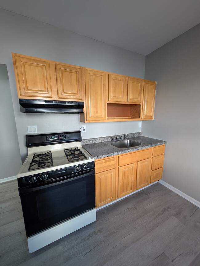 320 Watson Ave - 317 Watson Ave Apartments Unit 1