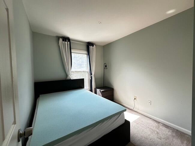 6908 Compton Valley Ct