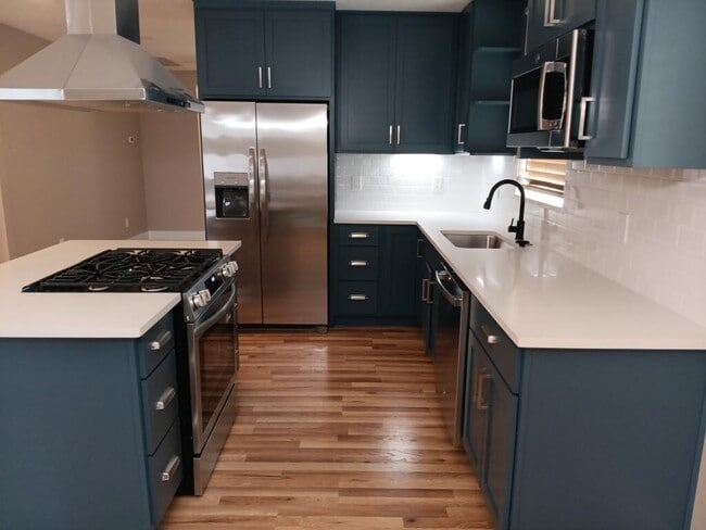 Photo - 1707 Anderson Pl SE