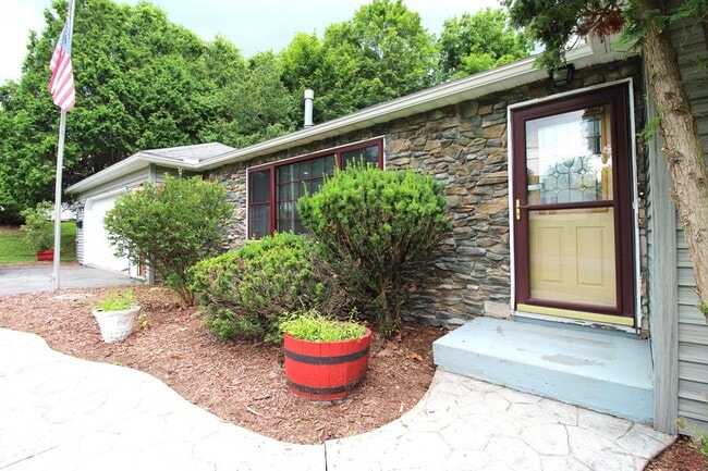 Photo - 24 Forest Rd