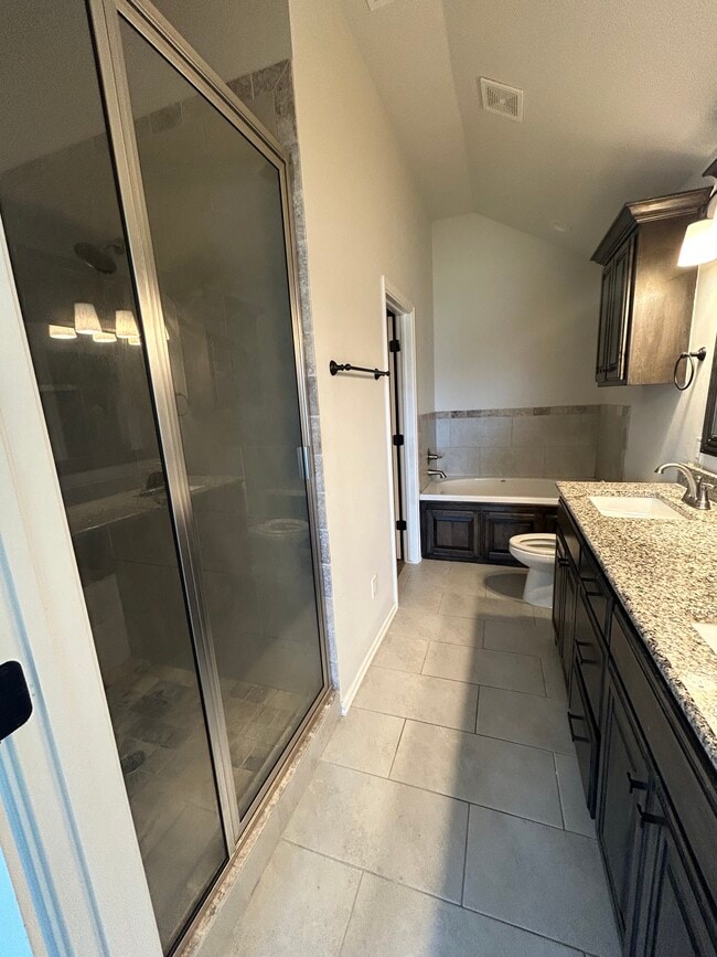 Photo - 8720 SW 40th Ter