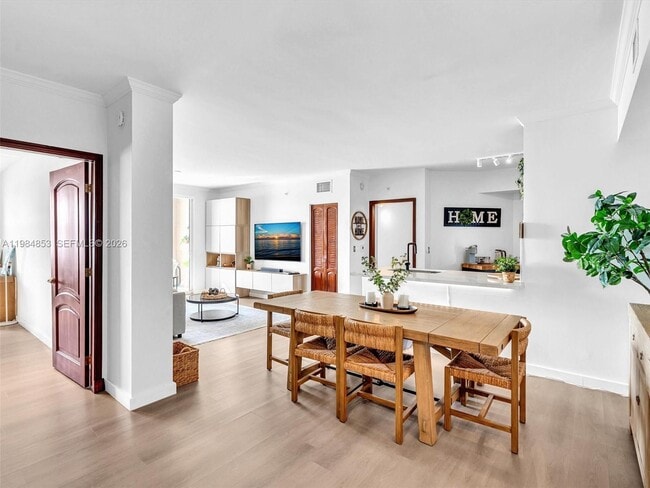 Photo - 17150 N Bay Rd Unit 2205