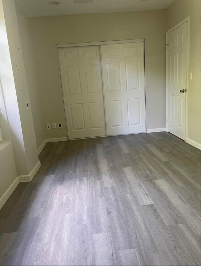 Photo - 1690 Corsica Dr