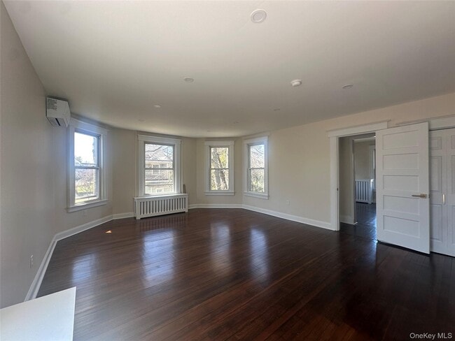 Photo - 55 Sea Cliff Ave